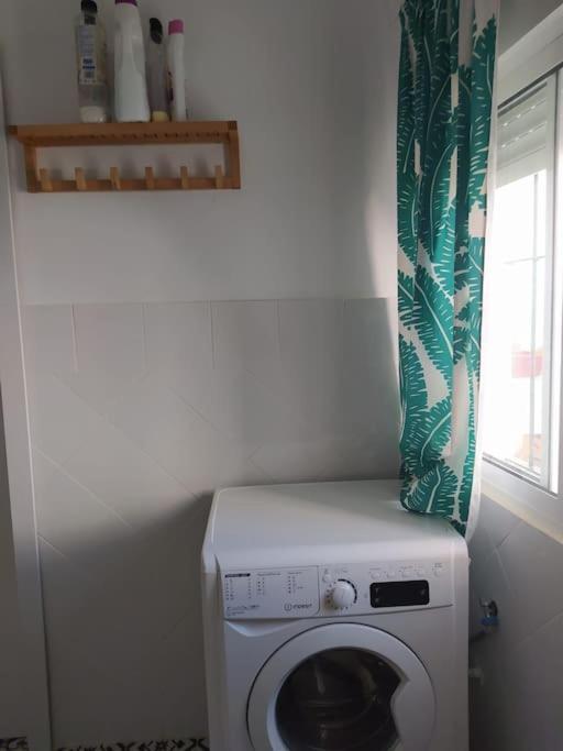 Casa Con Piscina Cerca De Sevilla Carrion de Los Cespedes Kültér fotó