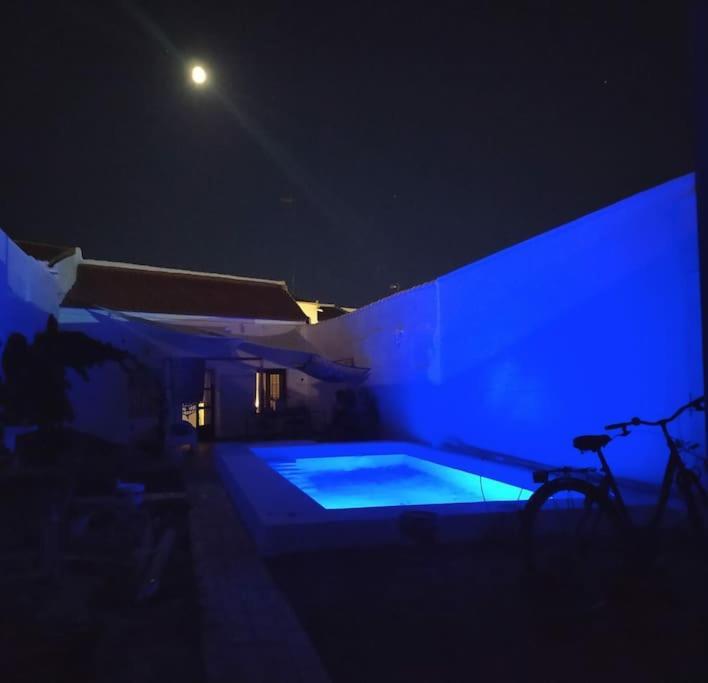 Casa Con Piscina Cerca De Sevilla Carrion de Los Cespedes Kültér fotó